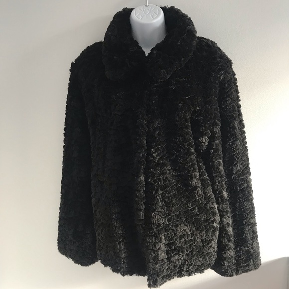 Regal Black Faux Fur Shaggy Plush Winter Coat - Picture 4 of 15